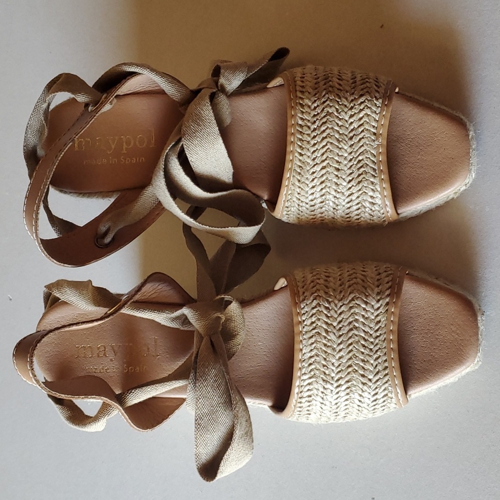 Maypol Wedge Shoes Size 40 (9.5 U.S. size) made in Spain